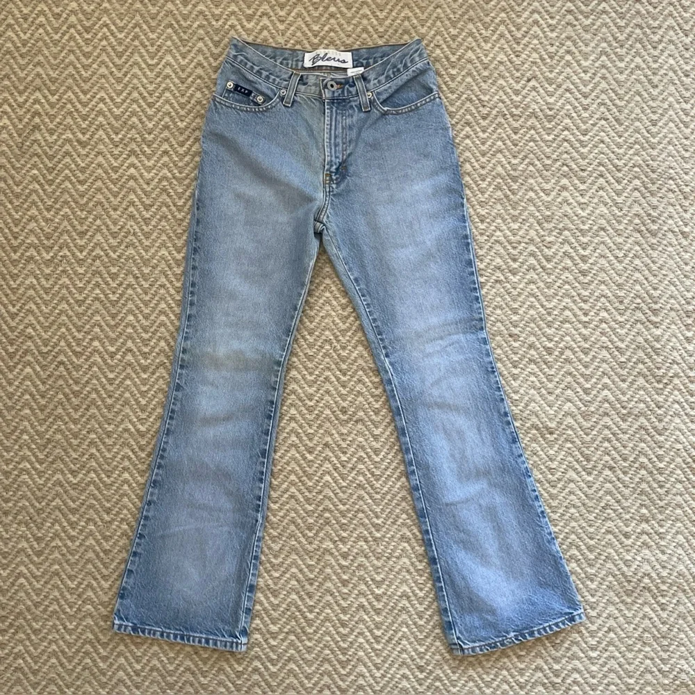 Vintage Express Bleus Jeans Womens 1/2 S Light Blue Denim Moda Flare Y2K Cotton - Picture 1 of 12
